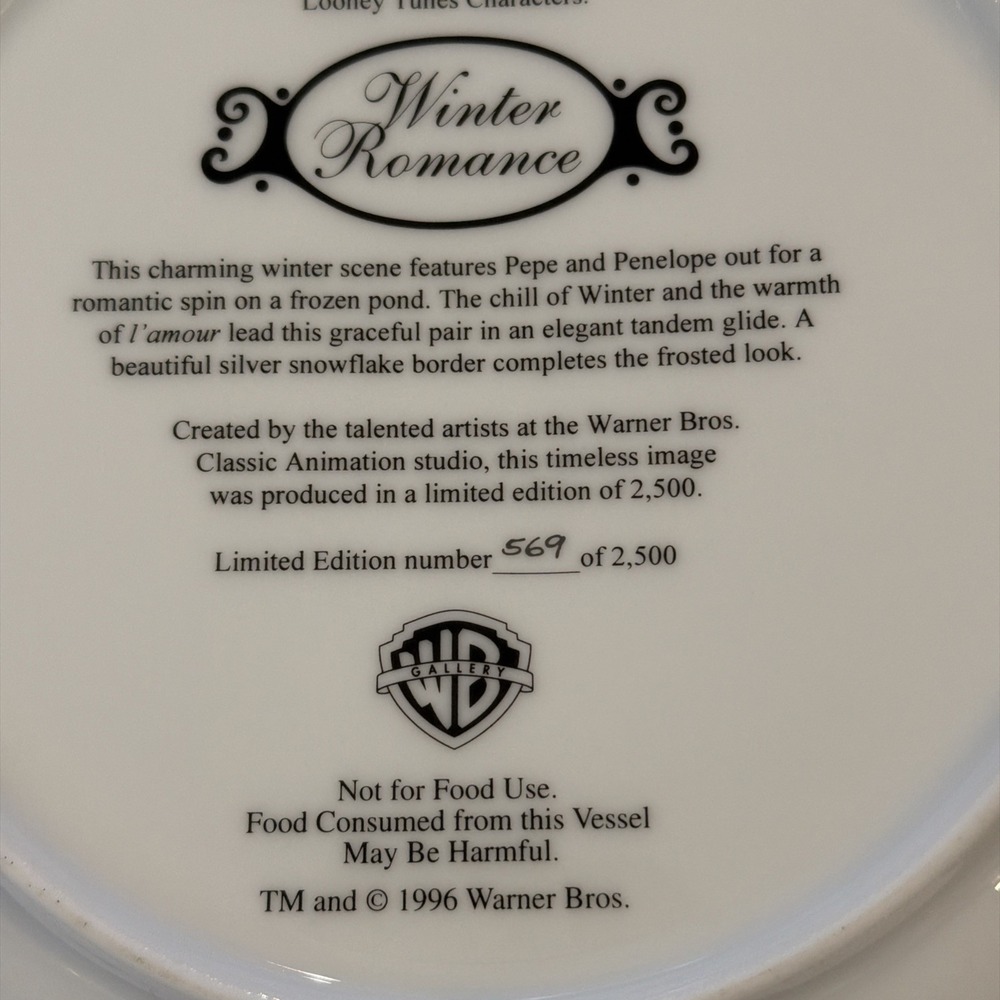 Vtg Warner Bros Looney Tunes WINTER ROMANCE Pepe & Penelope Collector Plate #569 - Picture 3 of 3